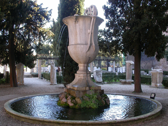 Terme di Diocleziano, front garden