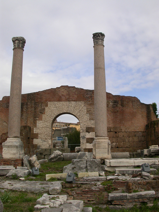 columns-basilica-emilia