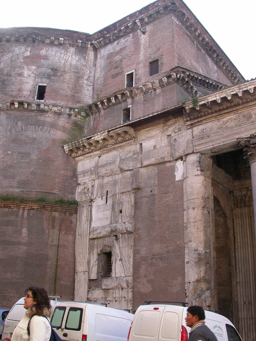 Pantheon, side